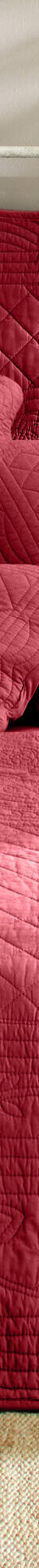Couvre-lit uni style boutis Cassandre  (cerise) Couvre-lit uni style boutis Cassandre  (cerise)
